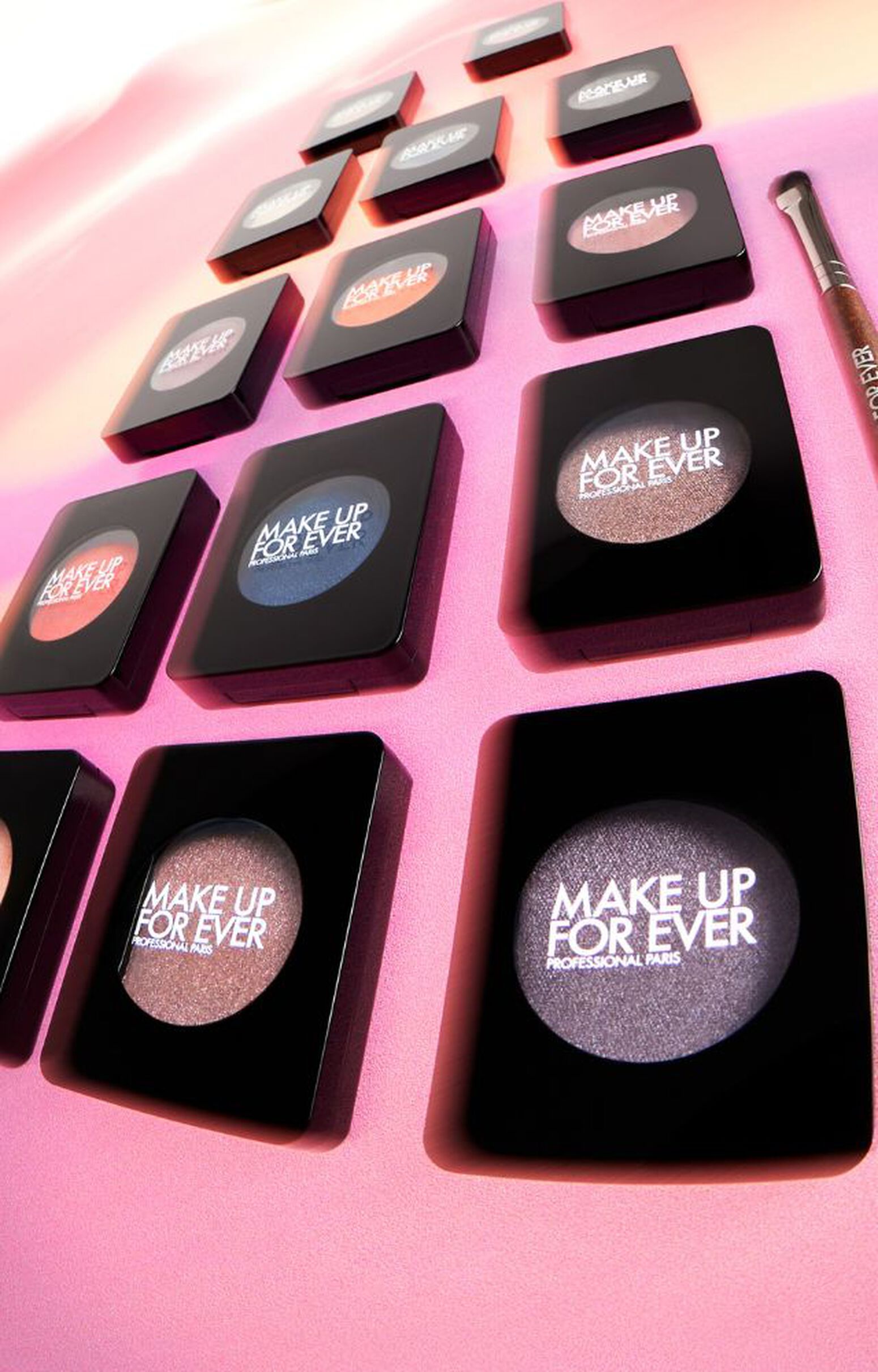 ARTIST EYESHADOW VIRTUAL TRY ON