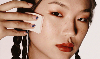 HD SKIN POWDER FOUNDATION MODEL APPLICATION