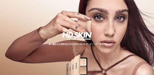 新登場 HDスキンマットベルベットコンパクト