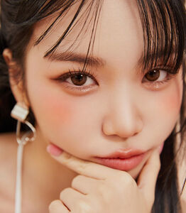 KIM CHAEWON PICK