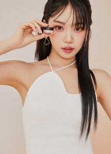 KIM CHAEWON PICK