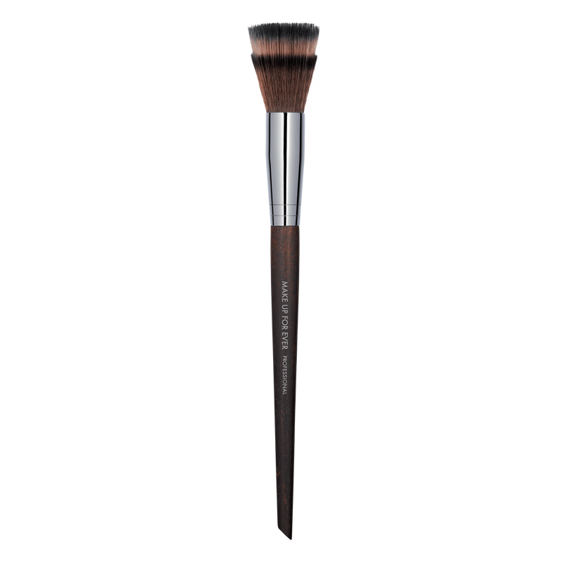 Blending Blush Brush - 148 - Face Brush – Make Up For Ever