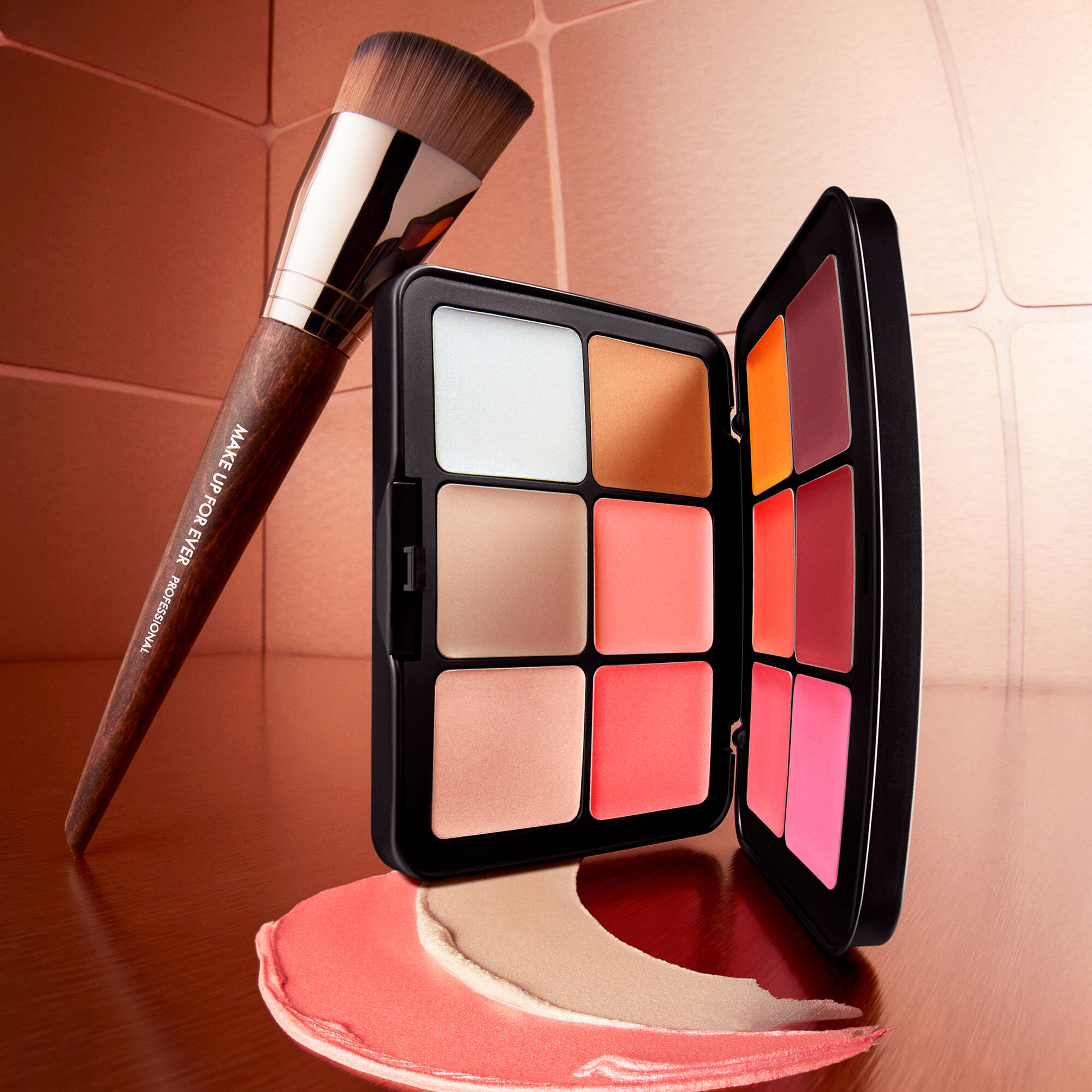 新規購入 HDスキン ブラッシュ＆グロウパレット MAKE UP FOR EVER チーク