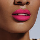 ROUGE ARTIST