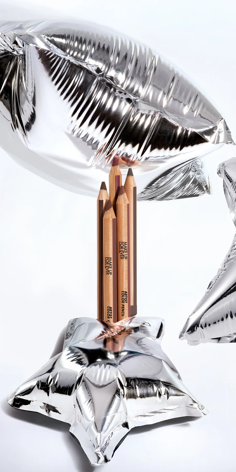 HOLIDAY COLLECTION 2026