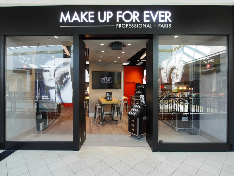 Pro MAKE UP FOR EVER